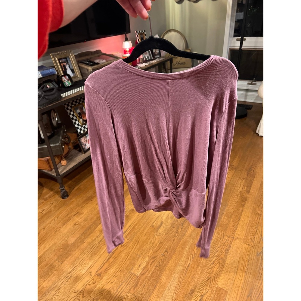 Athleta Girl Give It A‎ Twist Top Light Pink Long Sleeve  Super Stretch large 12